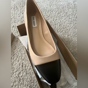 Steve Madden- ballerina flats (NEVER WORN)